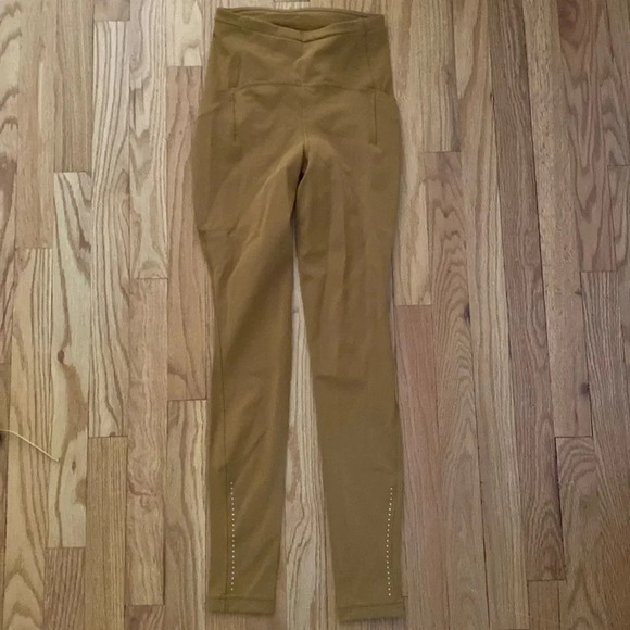 Lululemon sz 2 Fast and Free reflective high rise tights  NWOT - Picture 1 of 8